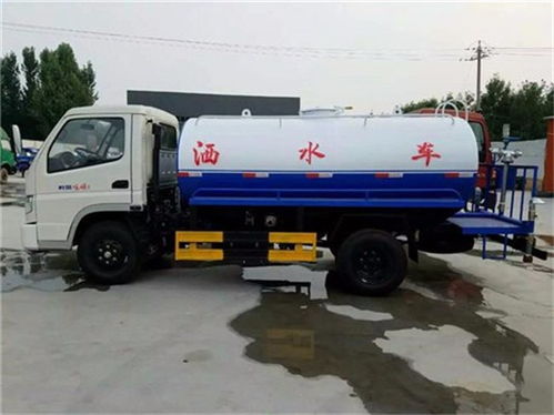 江蘇多功能吸糞吸污車廠家 創(chuàng)新技術(shù)引領(lǐng)環(huán)衛(wèi)清潔新篇章